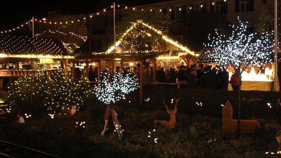 Es weihnachtet in Landshut. Am Donnerstag ist der Christkindlmarkt feierlich er&ouml;ffnet worden.