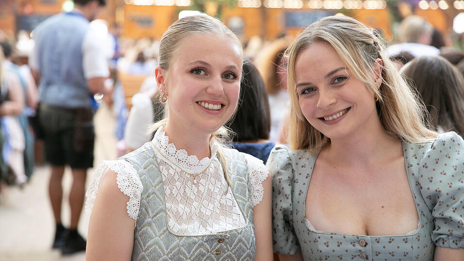 Die Partybilder vom Sonntag, 10. August, aus dem Festzelt Wenisch. Die Partybilder vom Sonntag, 10. August, aus dem Festzelt Wenisch.