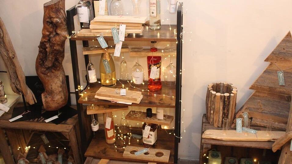 In Landshut lockten am Wochenende der Kunsthandwerkermarkt und die H&uuml;ttengaudi zahlreiche Besucher an.