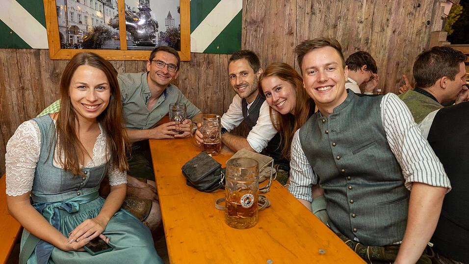 Die Partybilder vom Freitag, 9. August 2024, aus dem Festzelt Weckmann. Die Partybilder vom Freitag, 9. August 2024, aus dem Festzelt Weckmann.