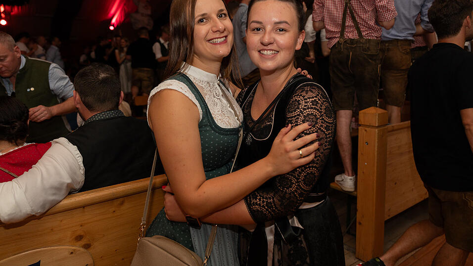 Die Partybilder vom Samstag, 12. August 2023, aus dem Festzelt Reisinger. Die Partybilder vom Samstag, 12. August 2023, aus dem Festzelt Reisinger.