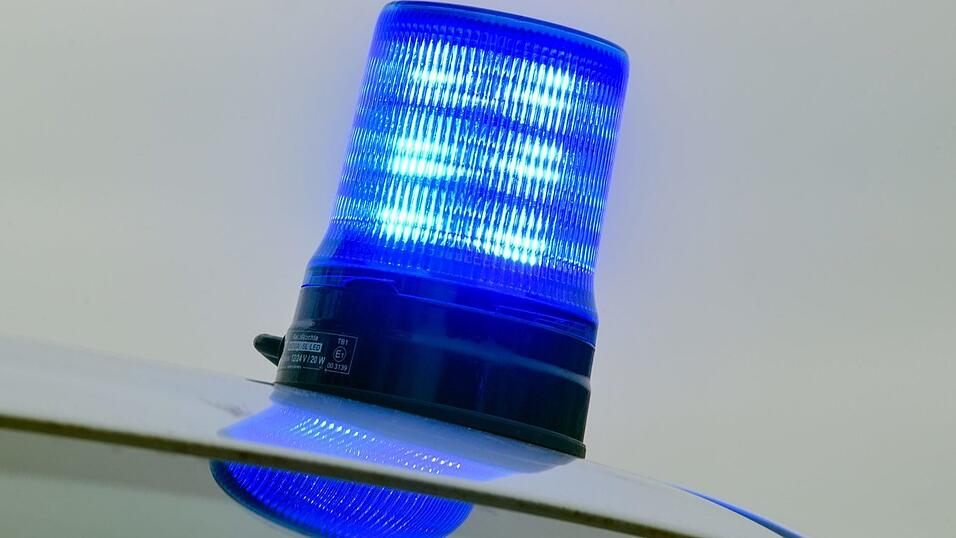 Die Polizei bittet um Hinweise. (Symbolbild) Die Polizei bittet um Hinweise. (Symbolbild)