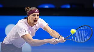 Tennisprofi Alexander Zverev zieht m&uuml;helos ins Halbfinale in Wien ein.