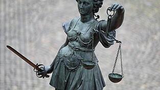 Der 21-Jährige wurde zu einer Bewährungsstrafe verurteilt. (Symbolbild) Der 21-Jährige wurde zu einer Bewährungsstrafe verurteilt. (Symbolbild)