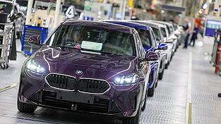Die positive Entwicklung der Produktion im November ist nach Angaben der Statistiker maßgeblich auf Zuwächse in der Automobilindustrie zurückzuführen. (Archivbild) Die positive Entwicklung der Produktion im November ist nach Angaben der Statistiker maßgeblich auf Zuwächse in der Automobilindustrie zurückzuführen. (Archivbild)