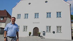 Karl-Heinz Baumg&auml;rtler ist seit Mai neuer Chef im Winzerer Rathaus.
