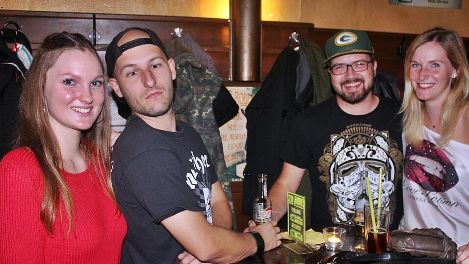 Von wegen Herbsttristesse! Im Beatschuppen in Landshut ging es am gestrigen Freitag wie gewohnt hoch her.