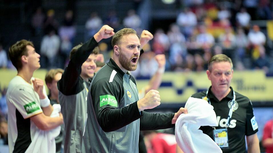 Zun&auml;chst nur Zuschauer: Torh&uuml;ter Andreas Wolff unterst&uuml;tzt von der Seitenlinie.