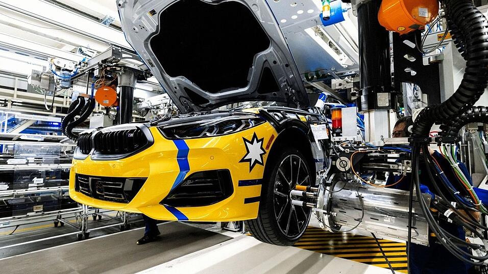 So soll das BMW-Modell 'The 8X Jeff Koons' aussehen, der in Dingolfing ab März entsteht.