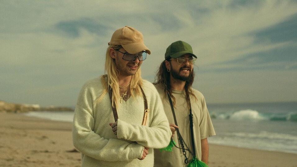 Bill Kaulitz und Tom Kaulitz in der ersten Folge der neuen Staffel der Netflix-Serie «Kaulitz & Kaulitz». Bill Kaulitz und Tom Kaulitz in der ersten Folge der neuen Staffel der Netflix-Serie «Kaulitz & Kaulitz».