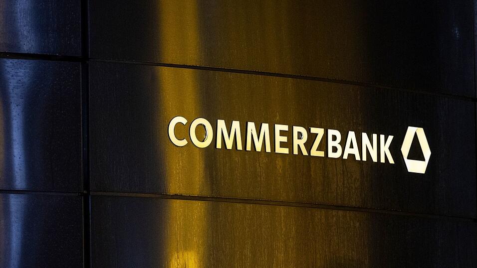 Die Commerzbank will ihren Gewinn noch st&auml;rker steigern, doch viele Analysten hatten mehr erwartet.