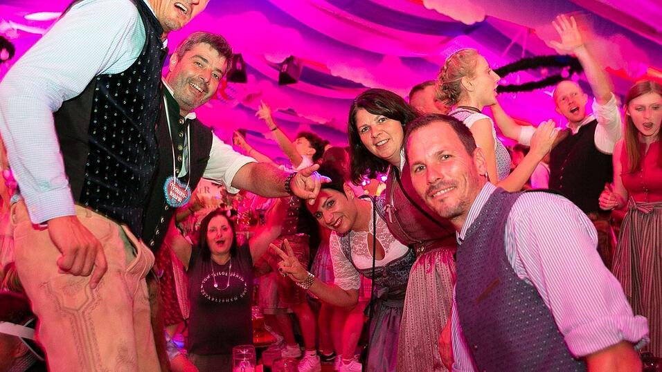 Die Partybilder vom Freitag, 12. August 2022, aus dem Festzelt Reisinger.