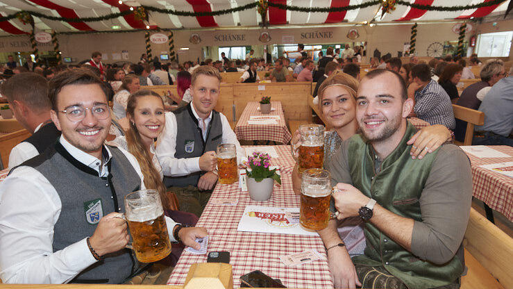 Die Partybilder von Samstag, 20. August 2022, aus dem Festzelt Lechner.