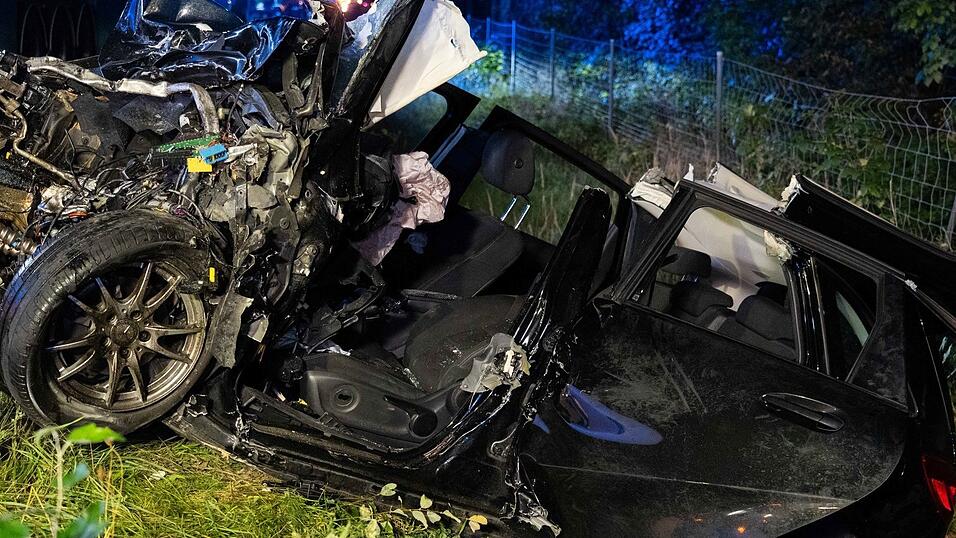 Die B16 war bis in die fr&uuml;hen Morgenstunden gesperrt.&nbsp;