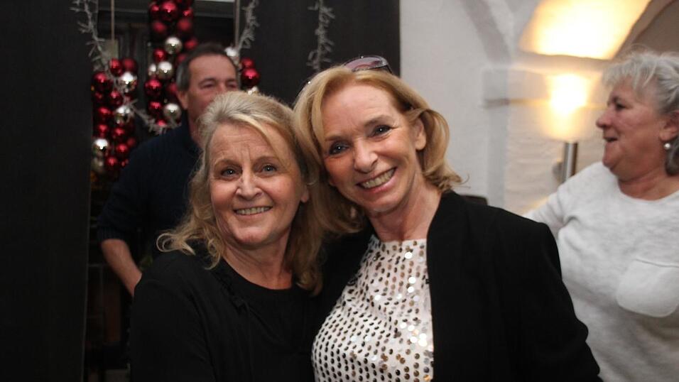 In der Landshuter Weinstube Isarklause fand am Samstag eine Schlagerparty statt. In der Landshuter Weinstube Isarklause fand am Samstag eine Schlagerparty statt.