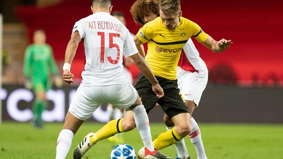 Spielte schon gegen den BVB: Han-Noah Massengo (hinten).