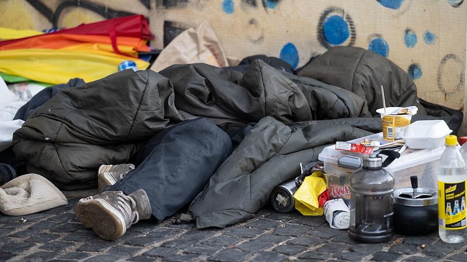 Rund 58.000 Wohnungslose gibt es nach Schätzungen der Diakonie in Bayern. (Archivbild)