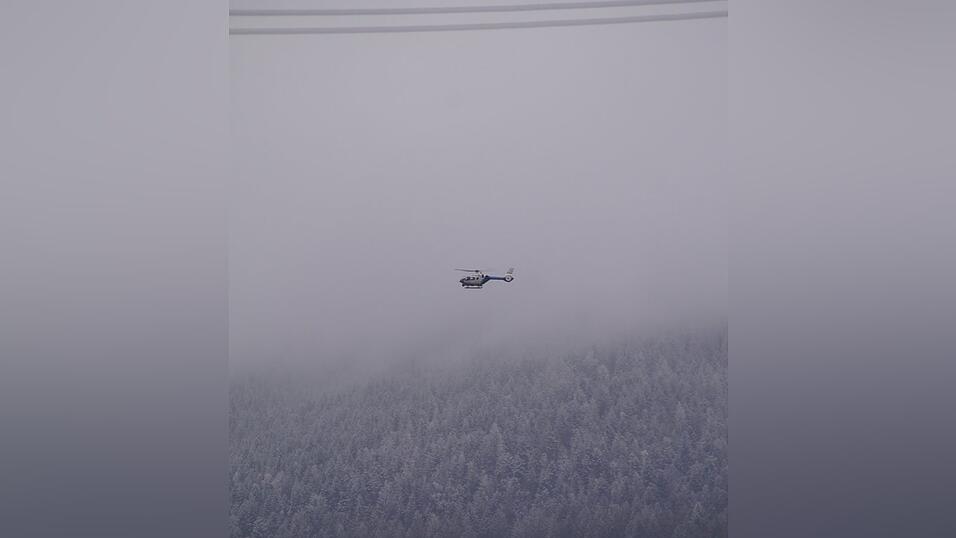 Der Polizeihubschrauber war mit einer Wärmebildkamera im Einsatz. 