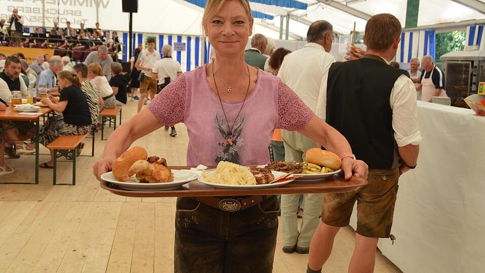 Wenn das Mittagessen so charmant an den Tisch gebracht wird, schmeck´s doppelt so gut. Wenn das Mittagessen so charmant an den Tisch gebracht wird, schmeck´s doppelt so gut.