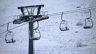 Der Sessellift und mehrere Schlepplifte am Kolbensattel stellen den Betrieb ein. (Symbolbild) Der Sessellift und mehrere Schlepplifte am Kolbensattel stellen den Betrieb ein. (Symbolbild)