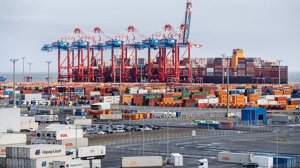 Trotz zahlreicher Probleme bleibt die deutsche Exportwirtschaft optimistisch.