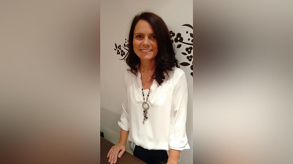 Andrea Aumeier ist Leiterin des Hundehauses am Regensburger Tierheim und Mitglied des Vorstands im Tierschutzverein Regensburg und Umgebung e.V. Andrea Aumeier ist Leiterin des Hundehauses am Regensburger Tierheim und Mitglied des Vorstands im Tierschutzverein Regensburg und Umgebung e.V.