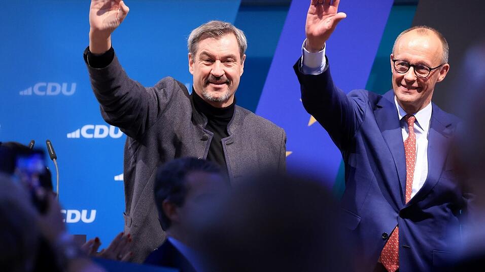 Markus Söder und Friedrich Merz wollen auf dem CSU-Parteitag wieder Einigkeit demonstrieren. (Archivfoto)