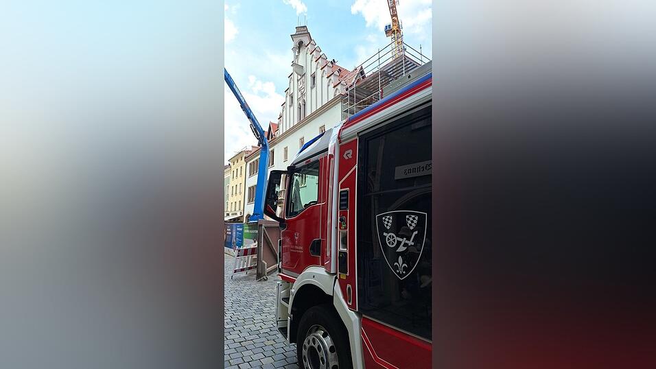 Die Freiwillige Feuerwehr war als Ersthelfer vor Ort. Die Freiwillige Feuerwehr war als Ersthelfer vor Ort.