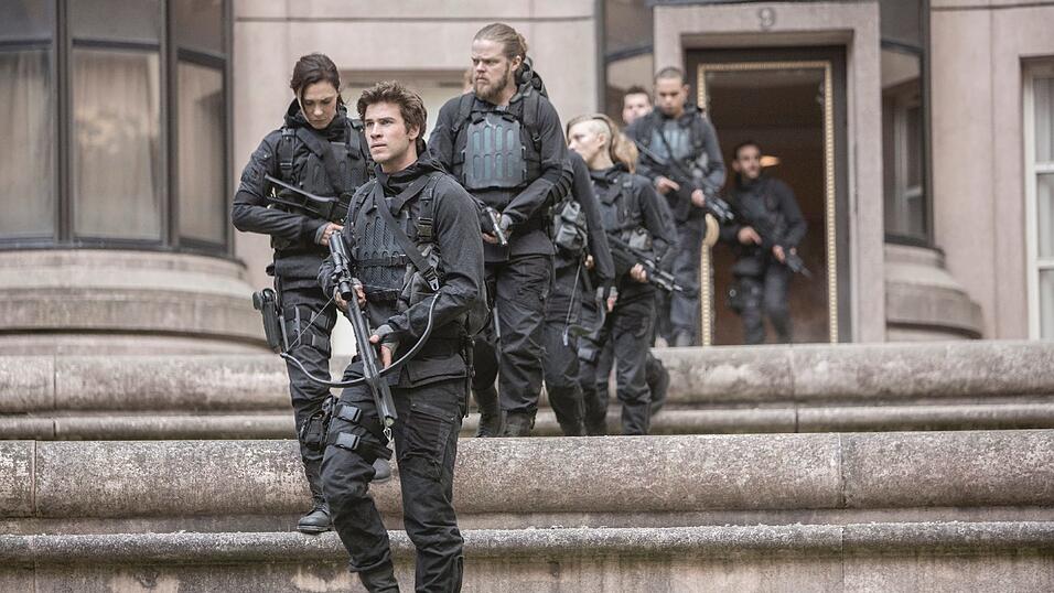 Das Bild zeigt eine Szene aus 'Tribute von Panem - Mockingjay 2'.
