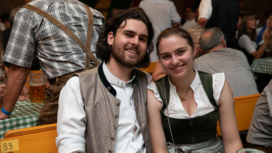 Echte Blasmusikfans lie&szlig;en sich auch den zweiten Auftritt in Folge am Dienstagabend nicht entgehen.