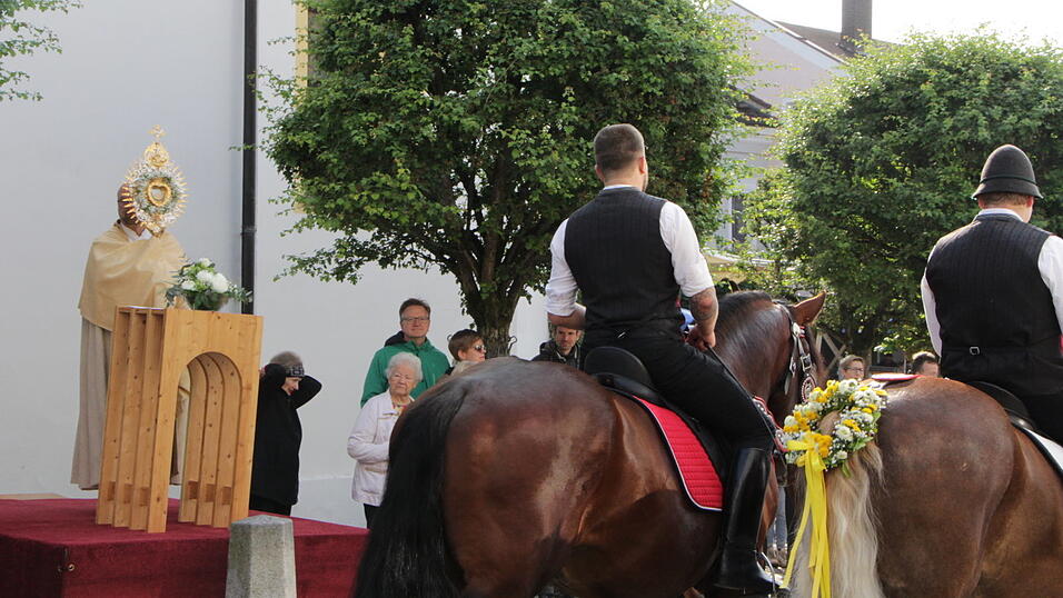 613 Jahre Kötztinger Pfingstritt 613 Jahre Kötztinger Pfingstritt