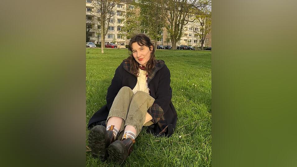 Die 27 Jahre Kunststudentin Miriam Wiskemann aus Halle (Saale) ist für ein Jahr Verwalterin einer schwedischen Insel. Die 27 Jahre Kunststudentin Miriam Wiskemann aus Halle (Saale) ist für ein Jahr Verwalterin einer schwedischen Insel.