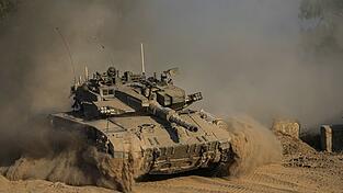 Werden künftig wieder deutsche Motoren für israelische Panzer geliefert? (Symbolbild) Werden künftig wieder deutsche Motoren für israelische Panzer geliefert? (Symbolbild)