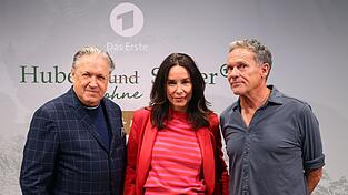 Beim Dreh von &laquo;Hubert ohne Staller&raquo; geht es locker zu, sagt Christian Tramitz (r) &uuml;ber die Zusammenarbeit mit Michael Brandner (l) und Katharina M&uuml;ller-Elmau. (Archivbild)
