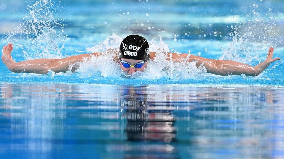 Angelina K&ouml;hler gewann Silber &uuml;ber 100 Meter Schmetterling.