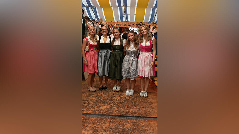 Die Partybilder vom Samstag, 16. August, aus dem Festzelt Reisinger. Die Partybilder vom Samstag, 16. August, aus dem Festzelt Reisinger.
