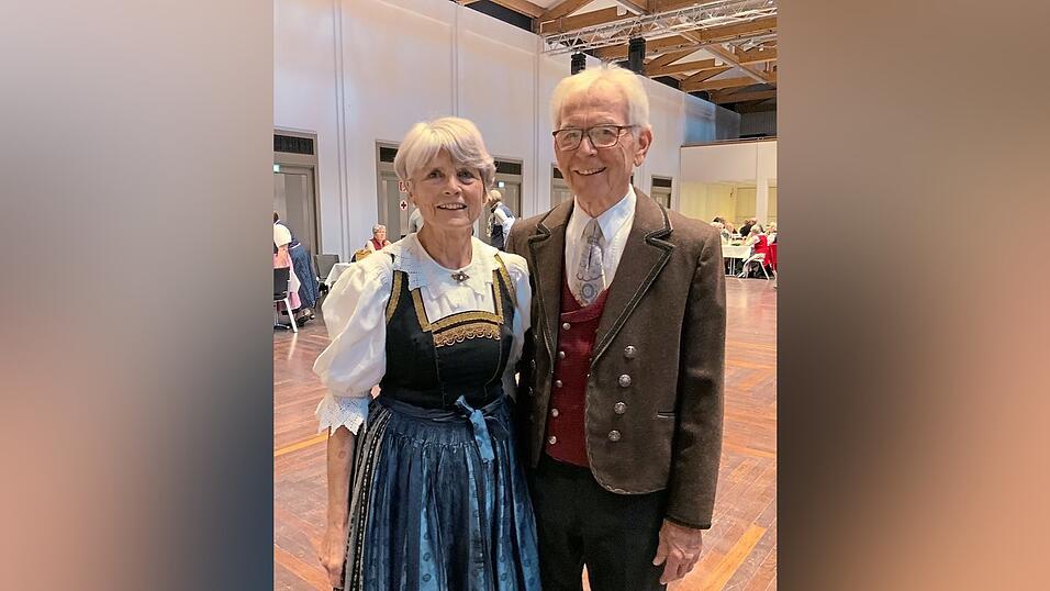 Ruth und Josef Kronbeck: Partner beim Tanzen und im Leben. Ruth und Josef Kronbeck: Partner beim Tanzen und im Leben.