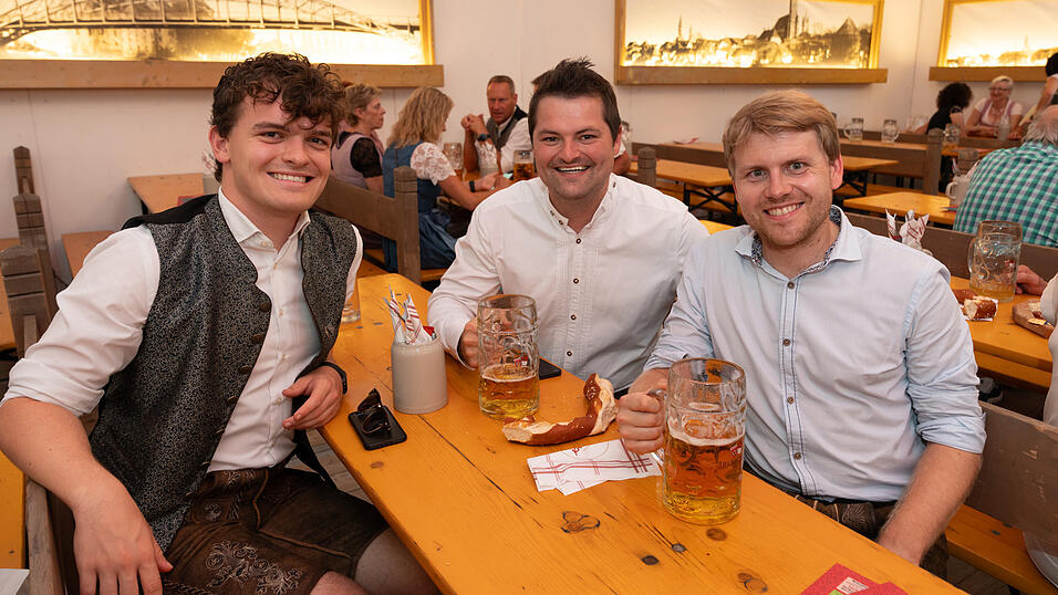 Die Partybilder vom Sonntag, 11. August 2024, aus dem Festzelt Kr&ouml;nner.