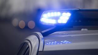 Der Unfall ereignete sich am Montag gegen 14 Uhr auf der Kreisstra&szlig;e DGF 19.