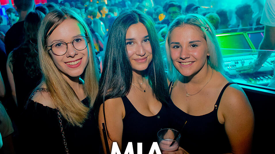 Beste Stimmung auf der Oberstufenparty im Mia Nightclub in Cham. Beste Stimmung auf der Oberstufenparty im Mia Nightclub in Cham.