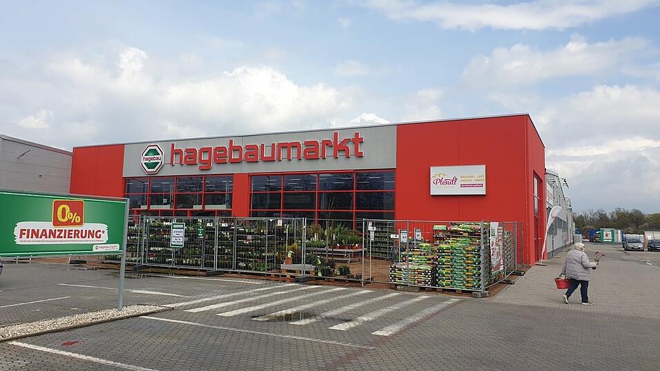 Das Café der Bäckerei Plendl im Hagebaumarkt wird zur Schnelltest-Station. Das Café der Bäckerei Plendl im Hagebaumarkt wird zur Schnelltest-Station.