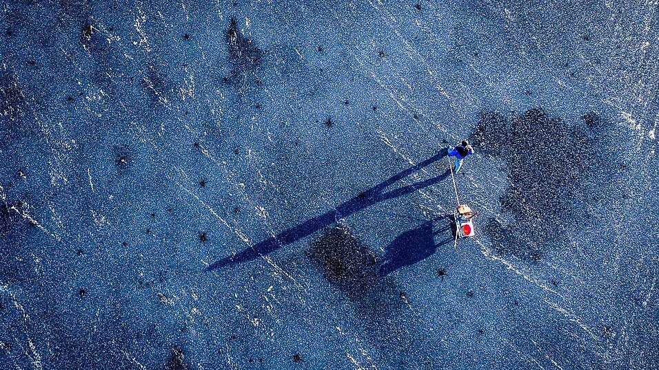 Endlich! Mancherorts gefrieren die Seen zu.