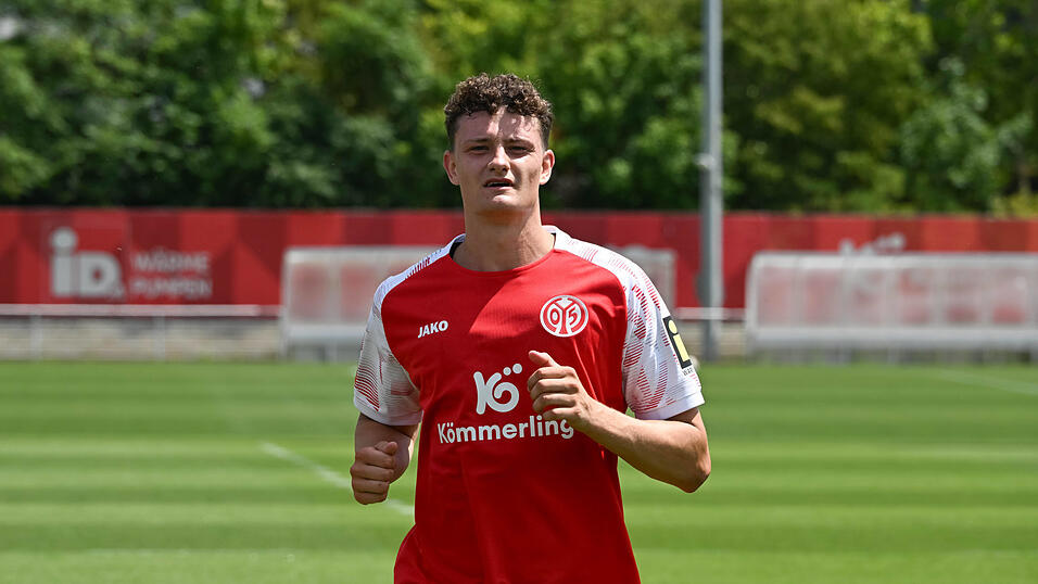 Die ersten Trainingseinheiten in Mainz hat der Straubinger bereits hinter sich. Die ersten Trainingseinheiten in Mainz hat der Straubinger bereits hinter sich.