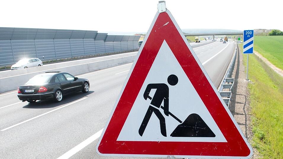 Die Bauarbeiten werden in zwei Phasen stattfinden. (Symbolbild)
