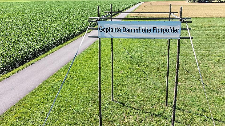38 Maßgaben müssen laut dem Raumordnungsverfahren erfüllt sein, damit der Polder gebaut werden kann. 38 Maßgaben müssen laut dem Raumordnungsverfahren erfüllt sein, damit der Polder gebaut werden kann.