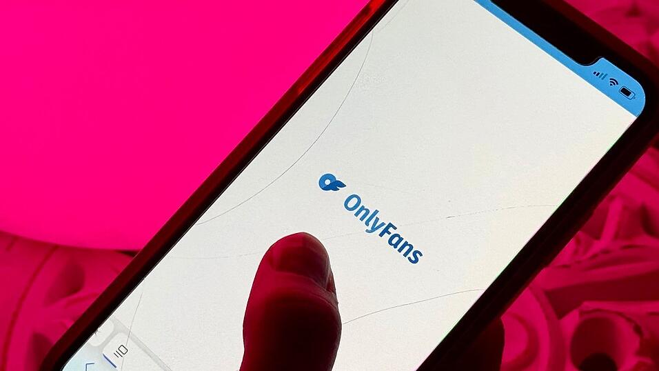 Die M&ouml;glichkeit auf Selbstbestimmung auf der Plattform OnlyFans wird seit Jahren kontrovers diskutiert. (Symbolbild)