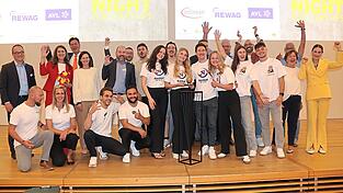 Die sechs Teams der antretenden Start-ups, die Jury und Moderatoren waren zu Schluss der Veranstaltung in ausgesprochener Jubelstimmung. Dabeisein ist letztlich alles bei der „Pitch Night“.