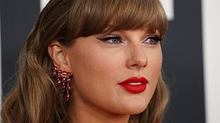 US-Sängerin Taylor Swift hat ein langes Interview im Grammy Museum in Los Angeles gegeben. US-Sängerin Taylor Swift hat ein langes Interview im Grammy Museum in Los Angeles gegeben.