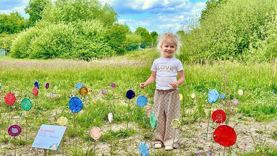 Auch die Kleinsten haben Spaß in der bunten Landesgartenschau-Welt. Auch die Kleinsten haben Spaß in der bunten Landesgartenschau-Welt.