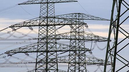 Die Finanzierung der Energiewende bleibt eine verpasste Chance. Ein Investitionsprojekt, bei dem die Gewinne internationalisiert werden und die Lasten im Land h&auml;ngen bleiben.